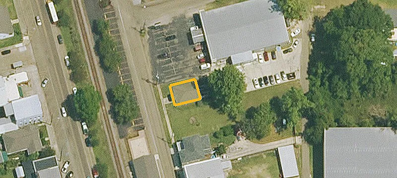 330 Railroad Ave
