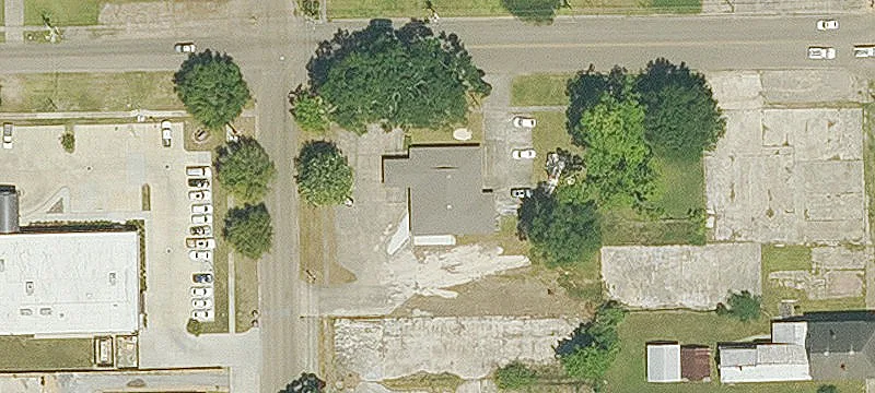 110 1st St