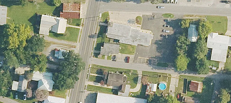 300 Main St