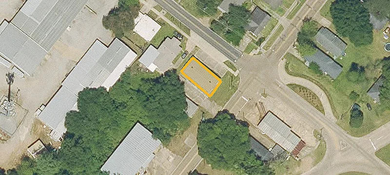 416 Shamrock Ave
