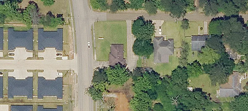 212 Pinegrove Dr