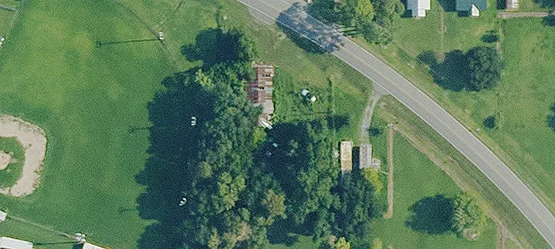 1406 Main St