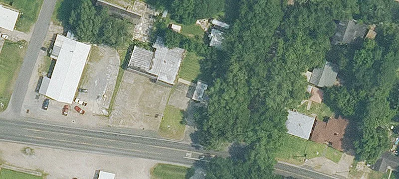 900 Veterans Meml Dr