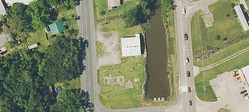 3359 Main St