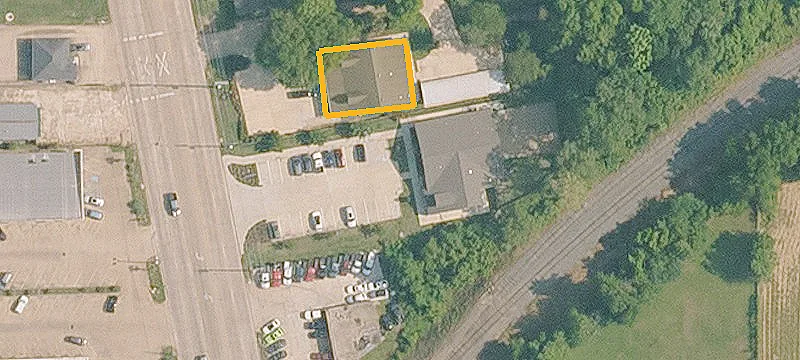 1616 Benton Rd