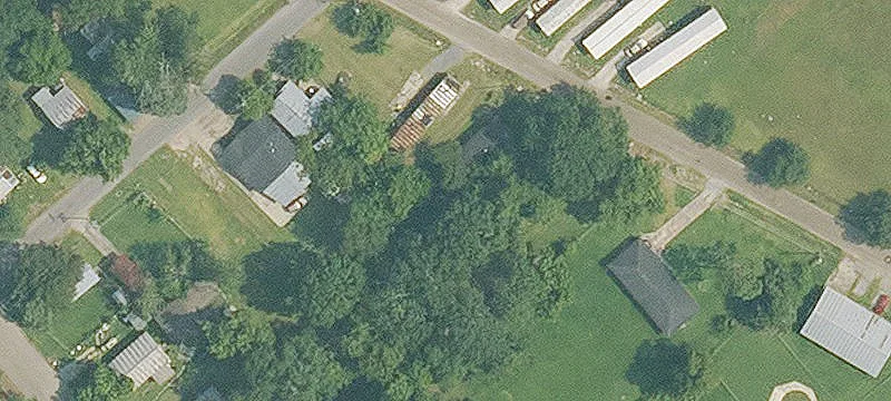 718 Mary St