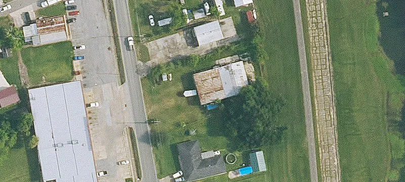 15666 Riv Rd