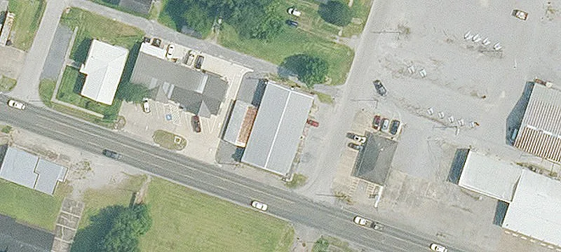318 Veterans Meml Dr