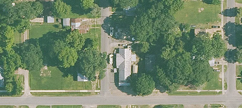 700 Maple Ave