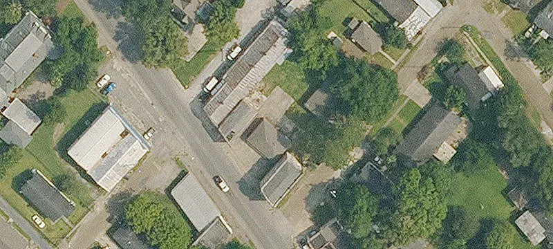1504 Main St