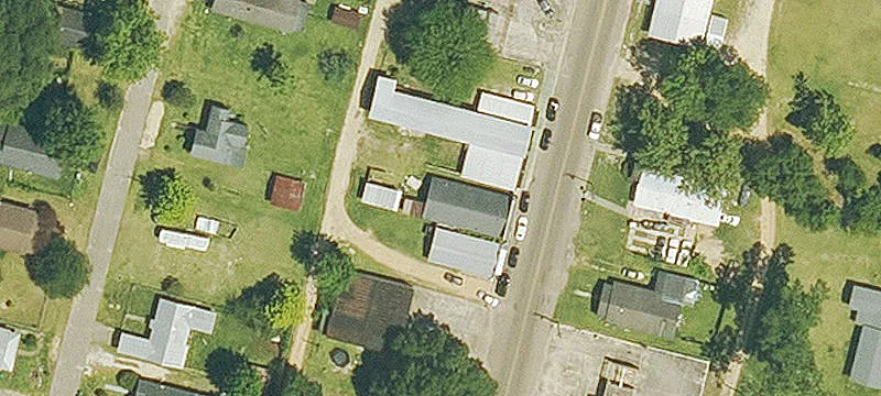 823 Ave F F