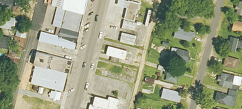 716 Ave F F