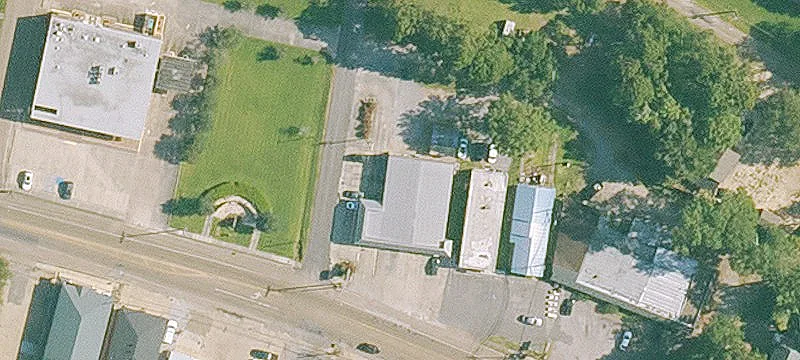 911 Napoleon Ave