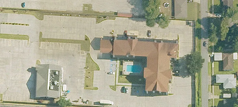 2216 Evangeline Trwy