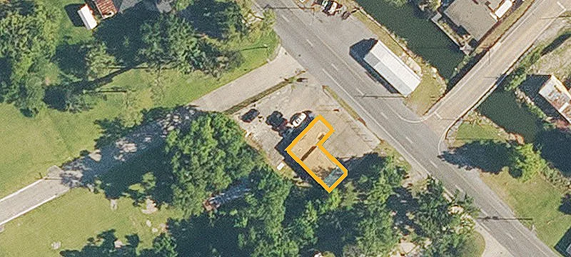 7122 Main St