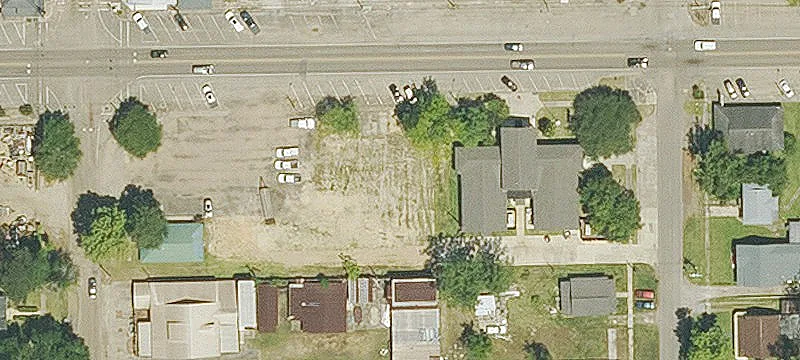 206 Oak St