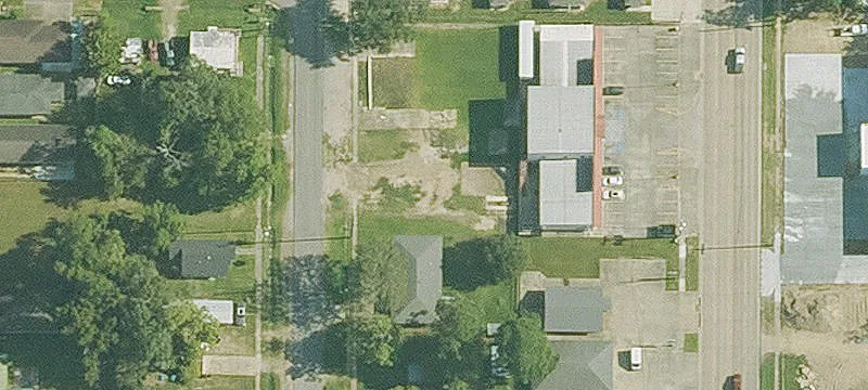 908 Section Ave