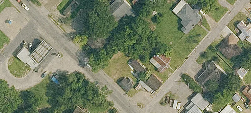 808 Main St