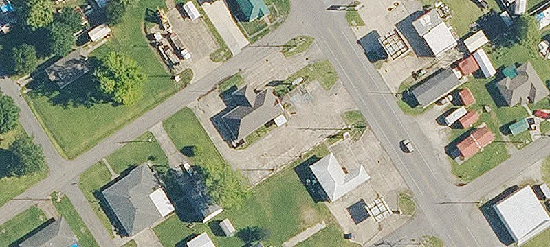 400 Cres Ave
