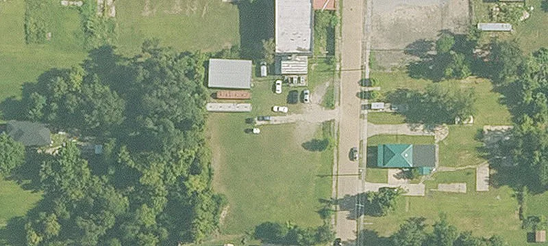 828 Railroad Ave
