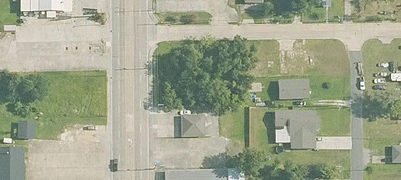 Sampson St