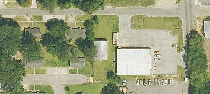 1426 Long Ave