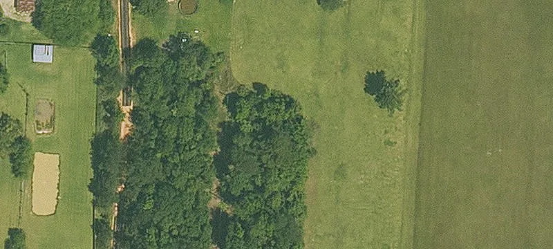 Log Cabin Ln, LA