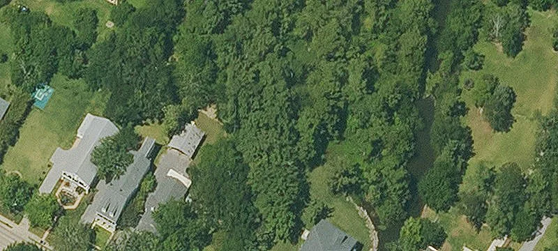 1617 Lakeshore Dr