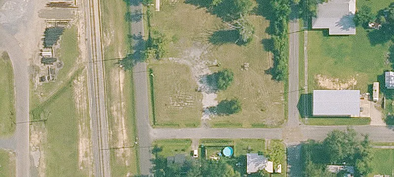 102 2nd St