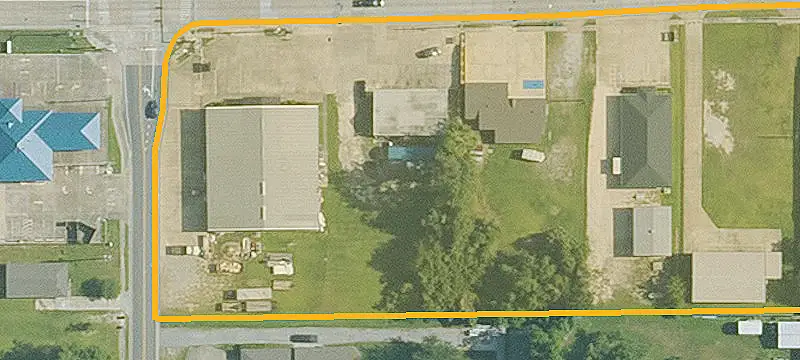 3703 Maplewood Dr