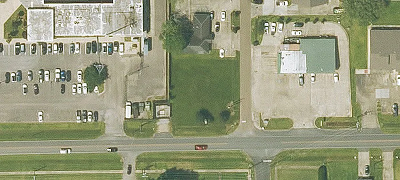 Nickens Ave