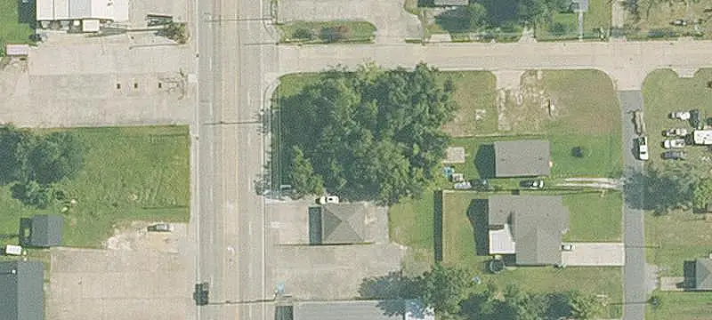 Sampson St