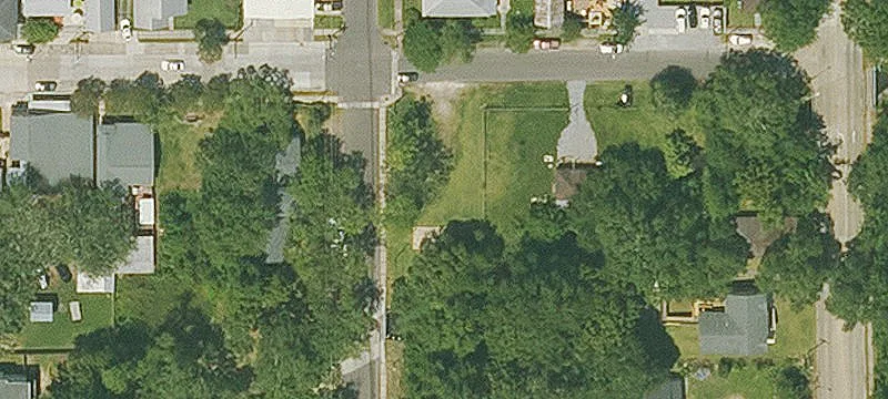 405 Robert St
