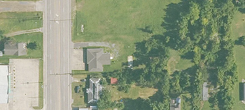 2306 Sampson St