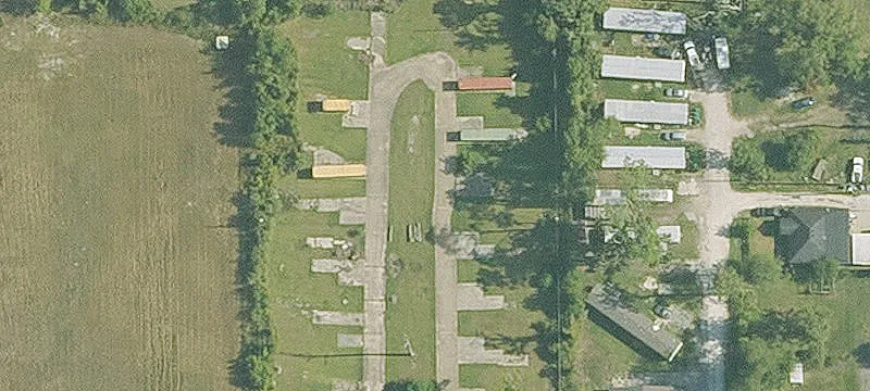 2020 Carr Ln