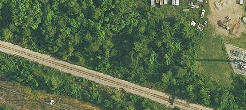 305 Interstate 310th Service Rd