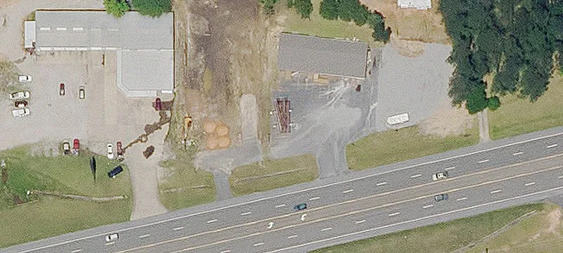 3919 Hwy 28th E