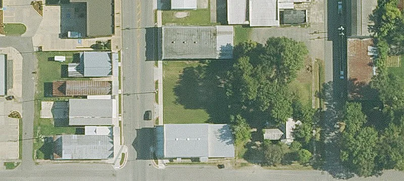 215 Adams Ave