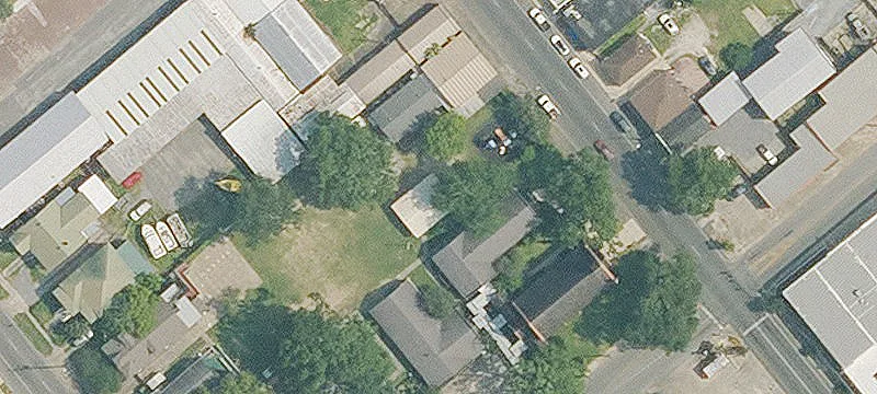 303 Main St