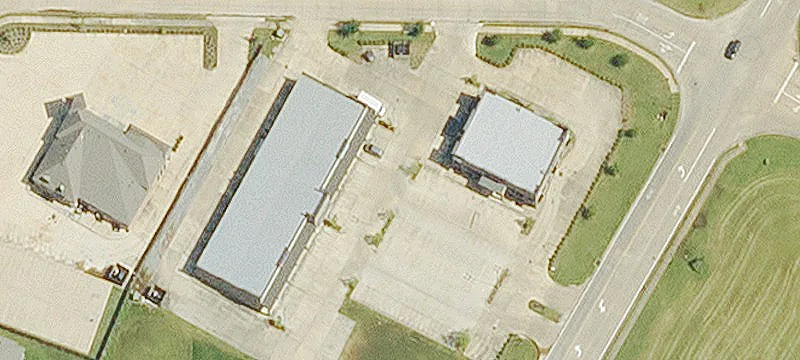 78 Versailles Blvd