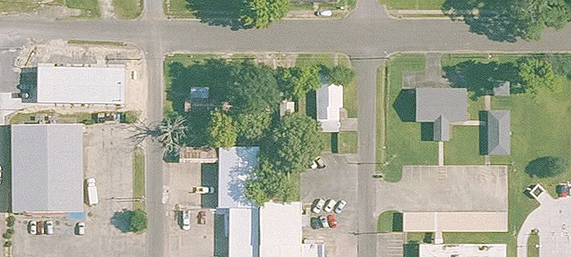 1141 Vine Ave