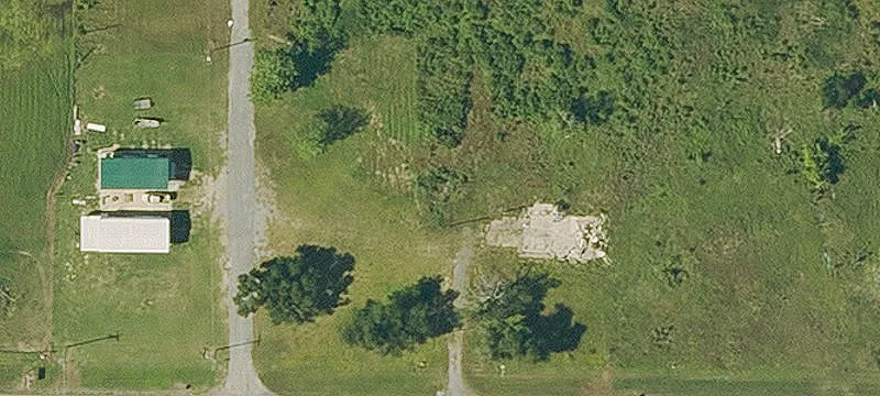 3151 Trosclair Rd