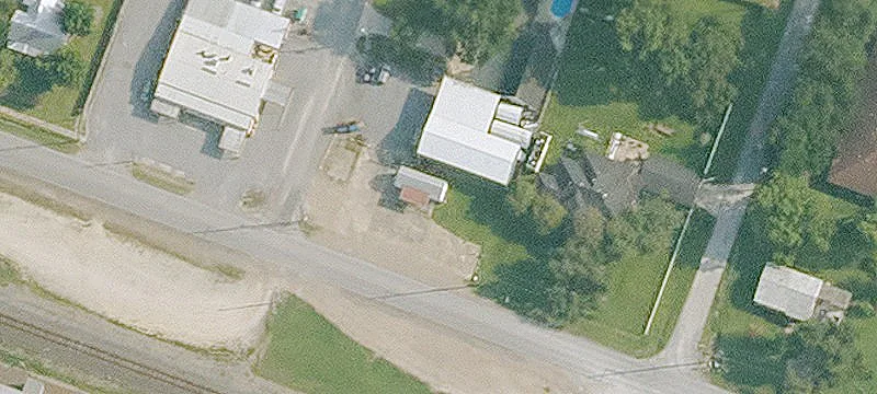 Railroad Ave
