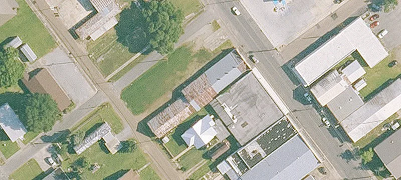 301 Main St
