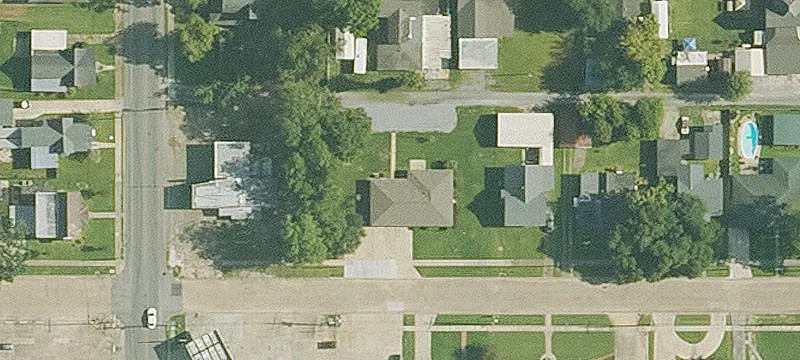 414 Nezpique St
