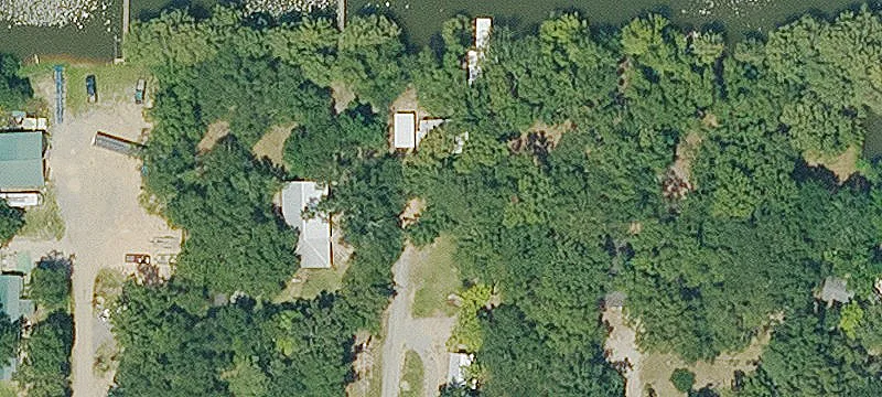 136 Thompson Rd