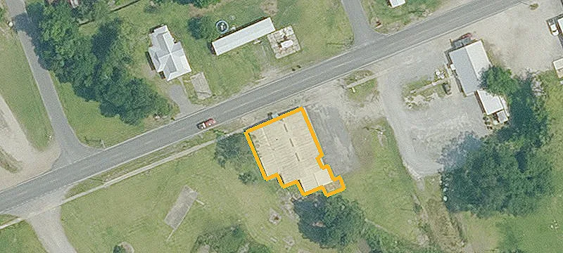 906 3rd St