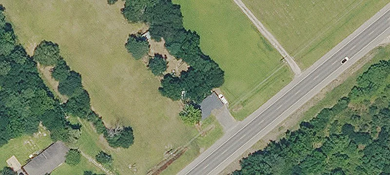 8302 Hwy 17