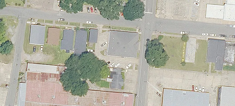 802 Julia St