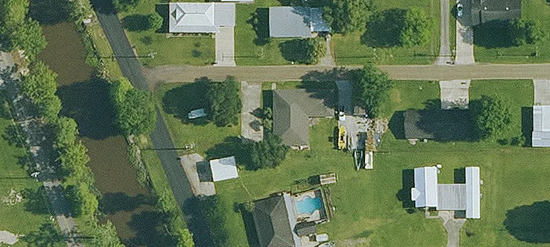 2405 Lee Dr